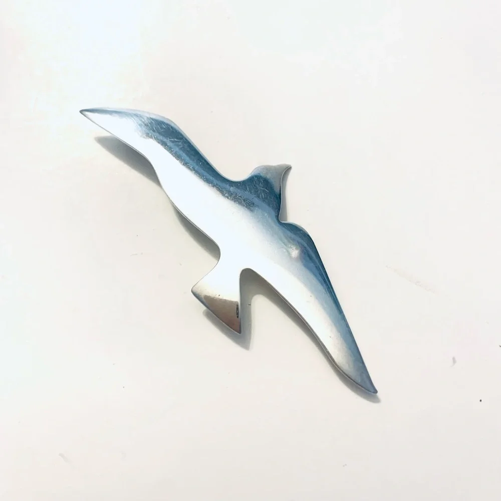 INTERNATIONAL STERLING Soaring Seagull Bird Brooch Pin, Pendant, silver 925